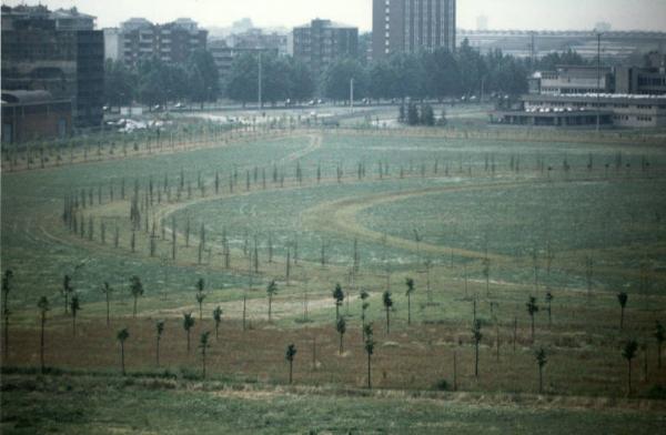 La Grande Rotonda (Gorki). Parco Nord, 1986 © Francesco Borella – Archivio Parco Nord