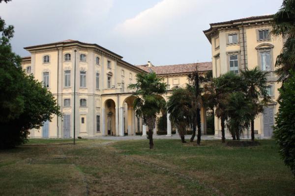 Villa Crivelli Pusterla - complesso Limbiate (MB)