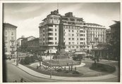 Fotografia di Alberto Modiano: Milano - Piazza Cinque Giornate, 1925-40; Archivi dell'Immagine - Regione Lombardia