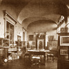 Arcore, Villa Vittadini, fotografia di inizio secolo della “Galleria dei quadri” al primo piano (Fototeca ISAL)