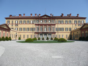 Vimercate, Villa Gallarati Scotti (Fototeca ISAL, fotografia di R. Bresil)