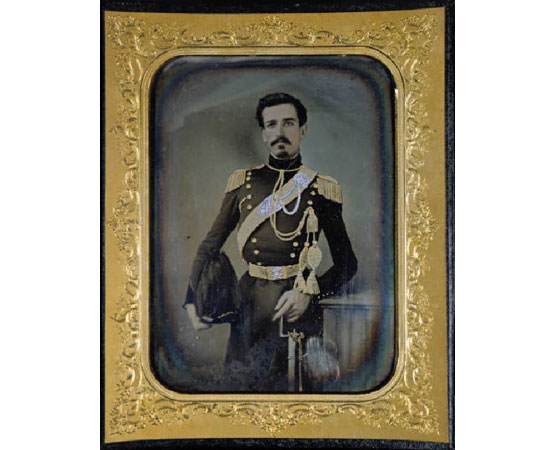 Autore non identificato, Ritratto maschile  Militare, 1850 ca., dagherrotipo, Civico Archivio Fotografico, Fondo Lamberto Vitali