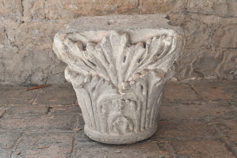capitello - ambito lombardo-emiliano (sec. XII)