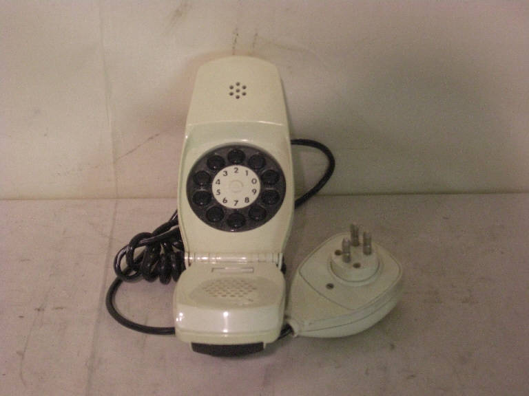 telefono da tavolo - produzione (terzo quarto sec. XX)