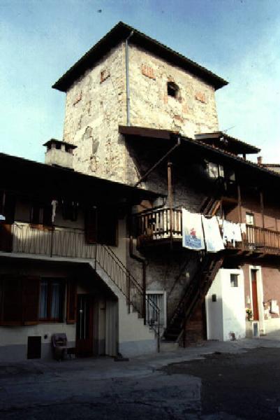 Torre Via Cesare Battisti