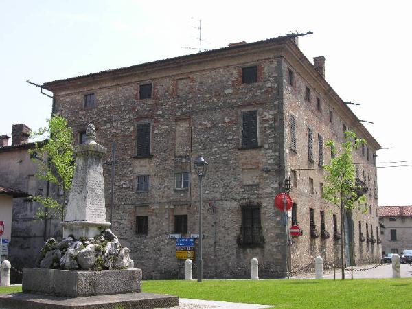 Palazzo Monti della Corte