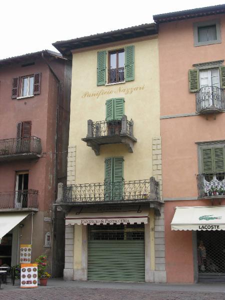Casa Piazza Garibaldi 15
