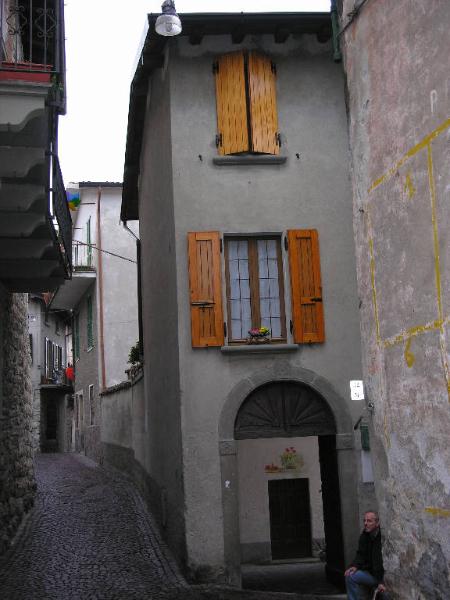 Casa Via Siviano 74