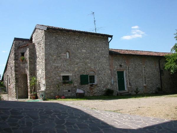 Casale Via Santo Stefano 2