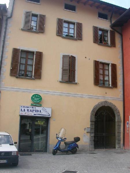 Palazzo Via Zanardelli 38