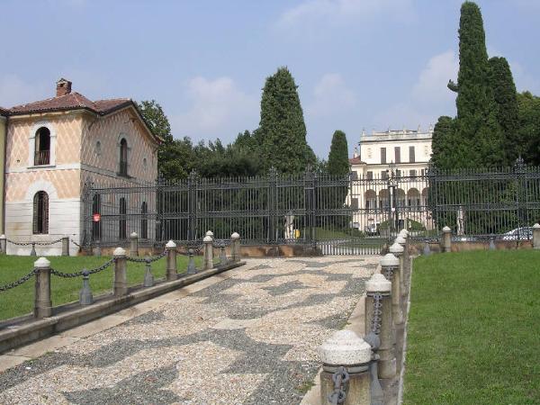 Villa Gnecchi, già Confalonieri - complesso