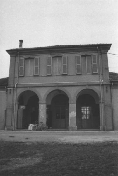 Stazione ferroviaria di Ospedaletto Lodigiano