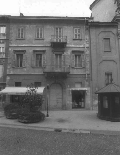 Casa Corso Umberto I 61