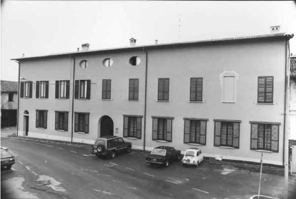 Palazzo Annoni, Conti, Cicogna