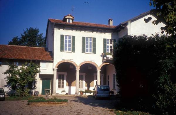 Villa Cascina Arese, Pozzato