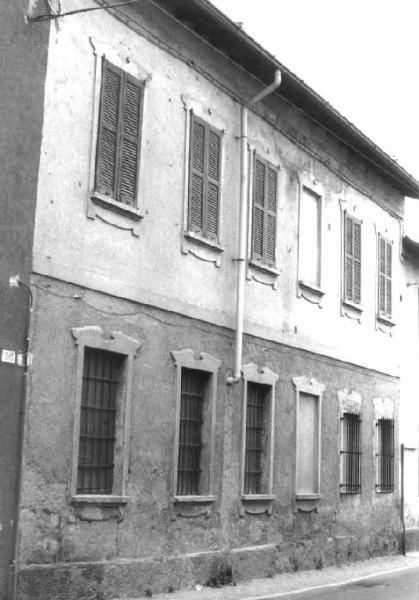 Casa vecchio nucleo Via Biringhello 98