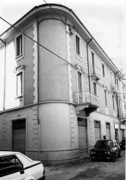 Casa Via F. Cavallotti 283