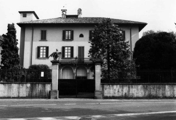Villa Besozzi, Valentini
