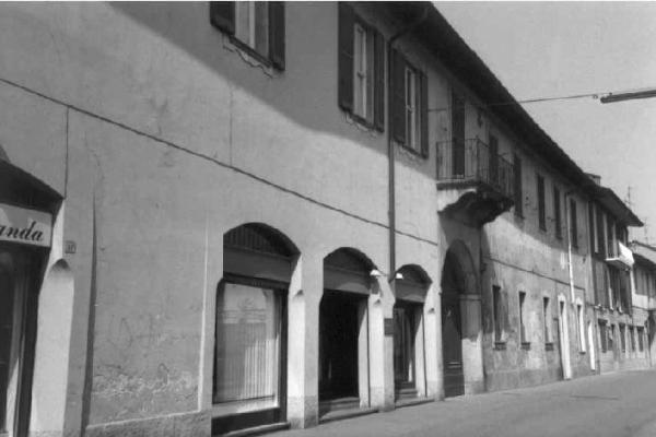 Villa Annoni, Cicogna, Rossi