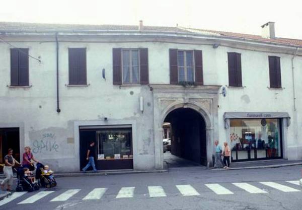 Palazzo Via Garibaldi, 22