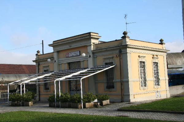 Stazione della ferrovia elettrica Voghera-Varzi (ex)