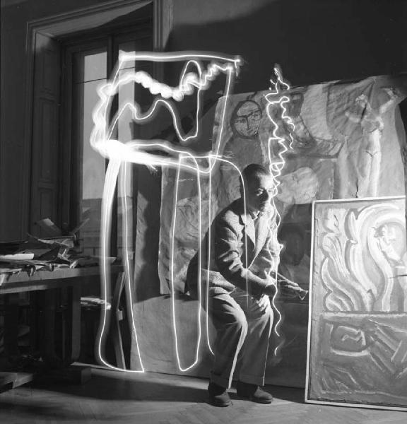 Ritratto maschile: Mario Sironi, pittore con le sue opere
