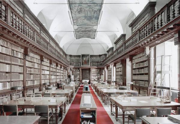 Cultura e arte. Milano - Biblioteca Nazionale Braidense - Sala lettura - Libri