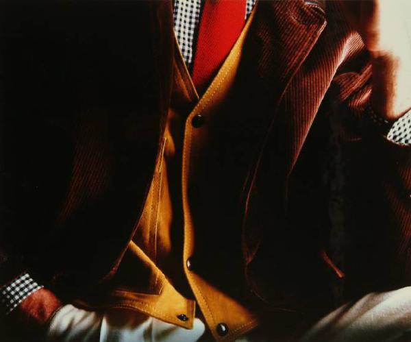 Campagna pubblicitaria per Trussardi Uomo - Dettaglio: giacca di velluto a coste su gilet scamosciato e camicia a quadri