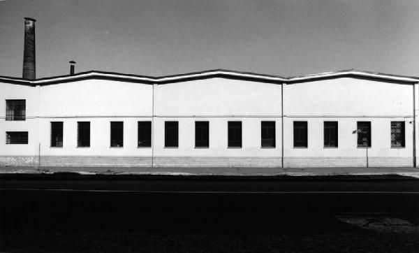 Ritratti di fabbriche 1978-1980. Milano - Via Condino - edificio industriale (oggi Arsonsisi S.P.A.)