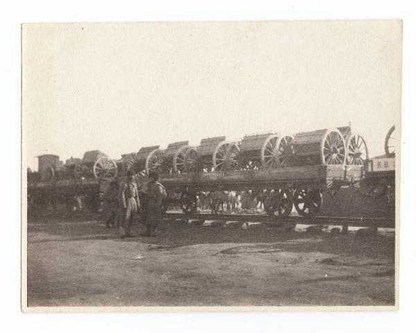 Guerra russo-giapponese - Russia - Manciuria - Mukden - Convoglio ferroviario per il trasporto di carri per munizioni dell'esercito russo