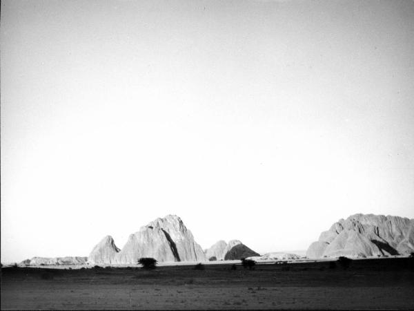 Sahara - Tibesti - vette - rocce