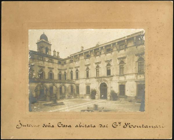 Verona - Casa di Carlo Montanari - Cortile interno