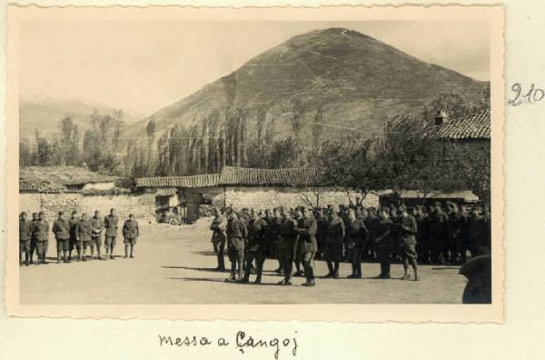 Cangoj - Celebrazione della messa - Gruppo di militari
