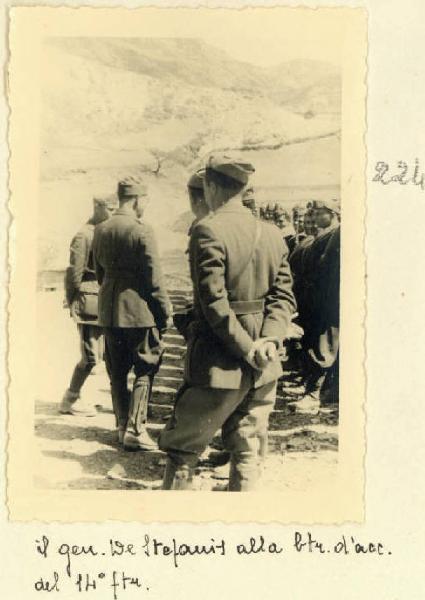 Arreza - Generale De Stefanis alla batteria d'accantonamento del 14° fanteria