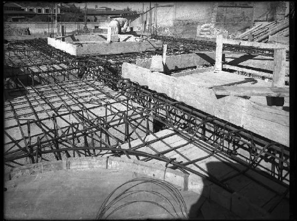 Mantova - Valletta Valsecchi - Costruzione dello stabilimento idrovoro Valsecchi - Armature in ferro