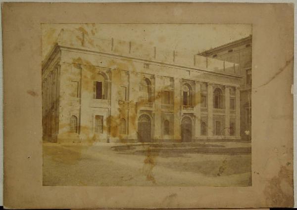 Mantova - Piazza Dante - Palazzo Accademico, sede del Conservatorio