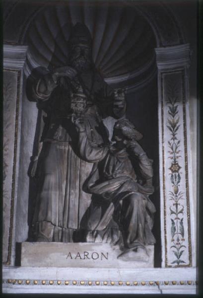 Scultura - Aronne - Antonio Begarelli - S. Benedetto Po - Basilica di S. Benedetto in Polirone - Presbiterio, parete interna