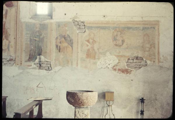 Affresco - S. Lucia, S. Cristoforo, Vergine con Bambino e Santi - Marcaria - Chiesa cimiteriale di S. Giovanni Battista -  parete destra