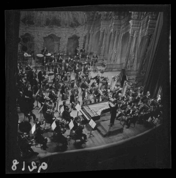 S. Giorgio - Teatro - Orchestrali in concerto