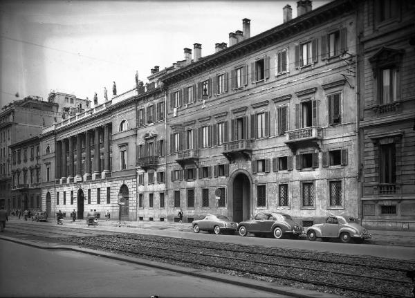 Veduta architettonica. Milano - Corso Venezia - Palazzo Saporiti