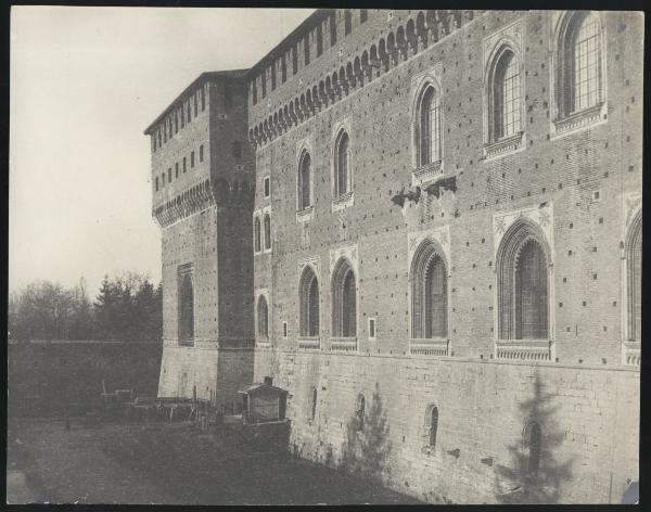 Milano - Castello Sforzesco - Torre del Tesoro o Castellana