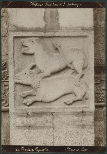 Scultura - Bassorilievo romanico - Leone, toro e decorazioni fitomorfe - Milano - Basilica di Sant'Ambrogio - Nartece