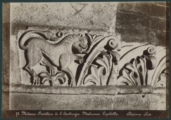 Scultura - Capitello romanico - Animale fantastico e decorazioni fitomorfe - Milano - Basilica di Sant'Ambrogio - Matroneo