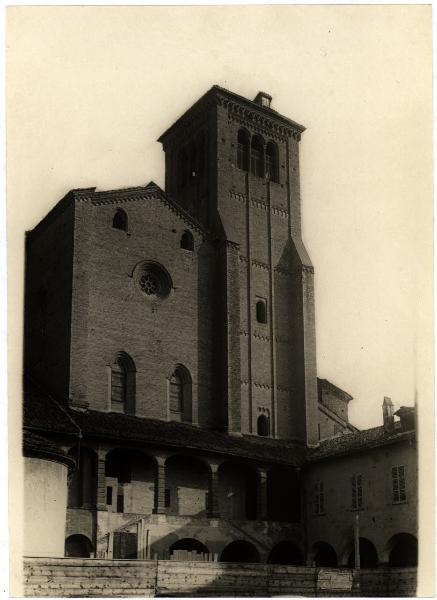 Piacenza - Chiesa di S. Francesco - Veduta della torre campanaria