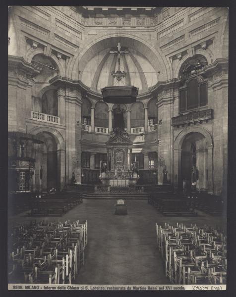 Milano - Basilica di S. Lorenzo Maggiore. Interno, veduta dell'altare maggiore.