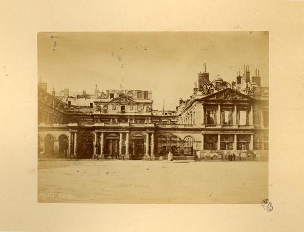 Parigi - Palais Royale - Rovine dopo gli incendi del 1871