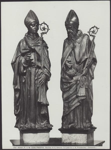 Padova - Basilica di S. Antonio. Altare maggiore, Donatello e aiuti, S. Ludovico e S. Prosdocimo, sculture in bronzo (1443-1450).