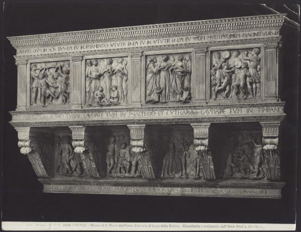 Firenze - Museo dell'Opera del Duomo. Luca della Robbia, Cantoria (1431-38).