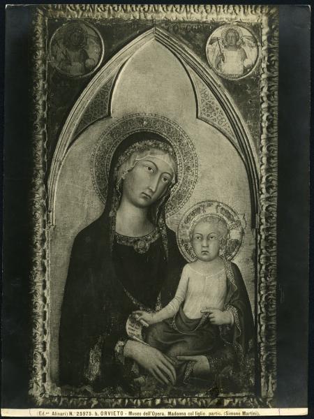 Orvieto - Museo dell'Opera del Duomo. Simone Martini, Madonna con Bambino, tempera su tavola (1320 ca.).