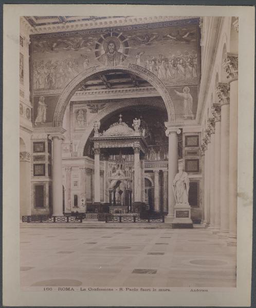 Roma - Basilica di S. Paolo fuori le Mura. Veduta dell'altare maggiore attraverso l'arco di Galla Placidia.